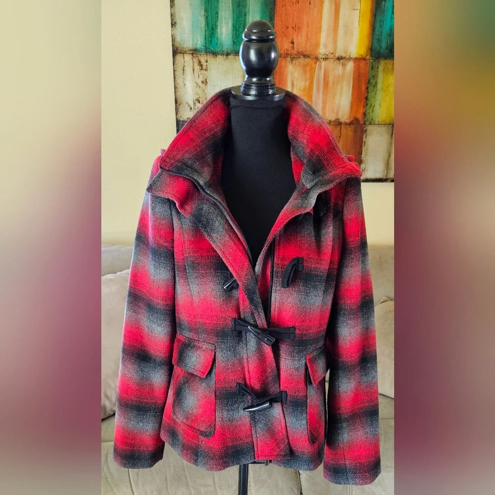 Red Jacket - Picture 3 of 6